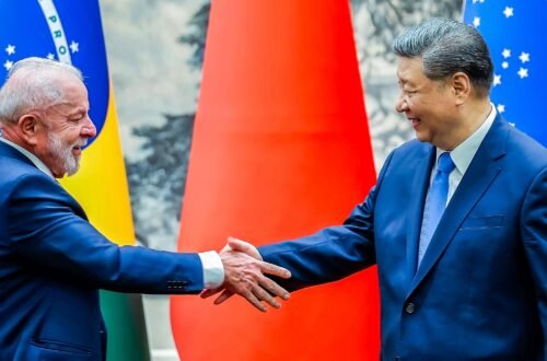 A mão da China comunista na regulação das redes no Brasil 